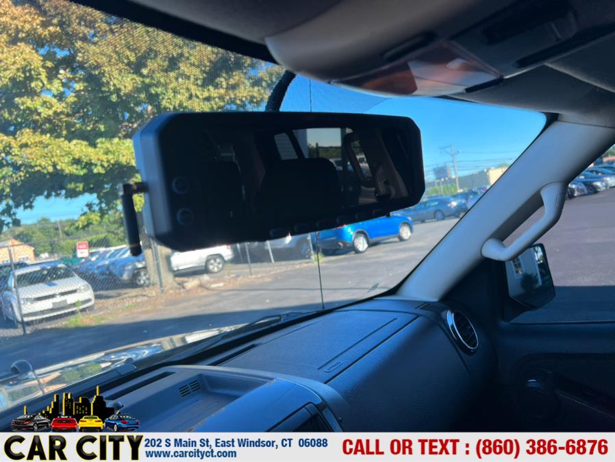 2010 Ford Explorer 4WD 4dr XLT, available for sale in East Windsor, Connecticut | Car City LLC. East Windsor, Connecticut 2010 Ford Explorer 4WD 4dr XLT, available for sale in East Windsor, Connecticut | Car City LLC. East Windsor, Connecticut