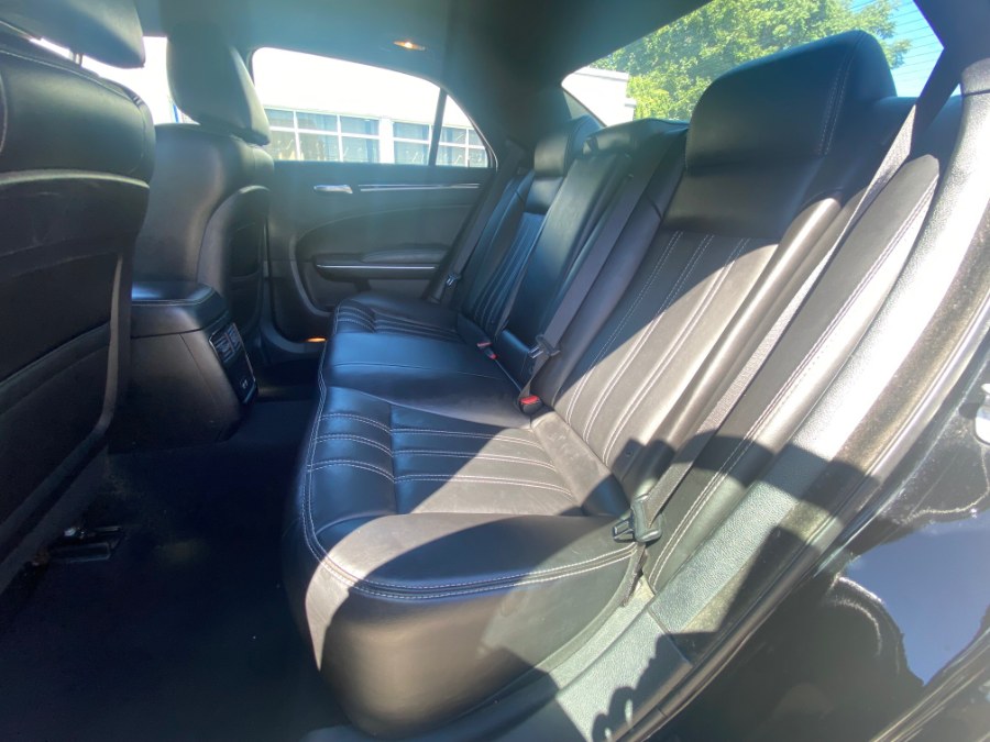 Used Chrysler 300 300S AWD 2019 | Wide World Inc. Brooklyn, New York Used Chrysler 300 300S AWD 2019 | Wide World Inc. Brooklyn, New York