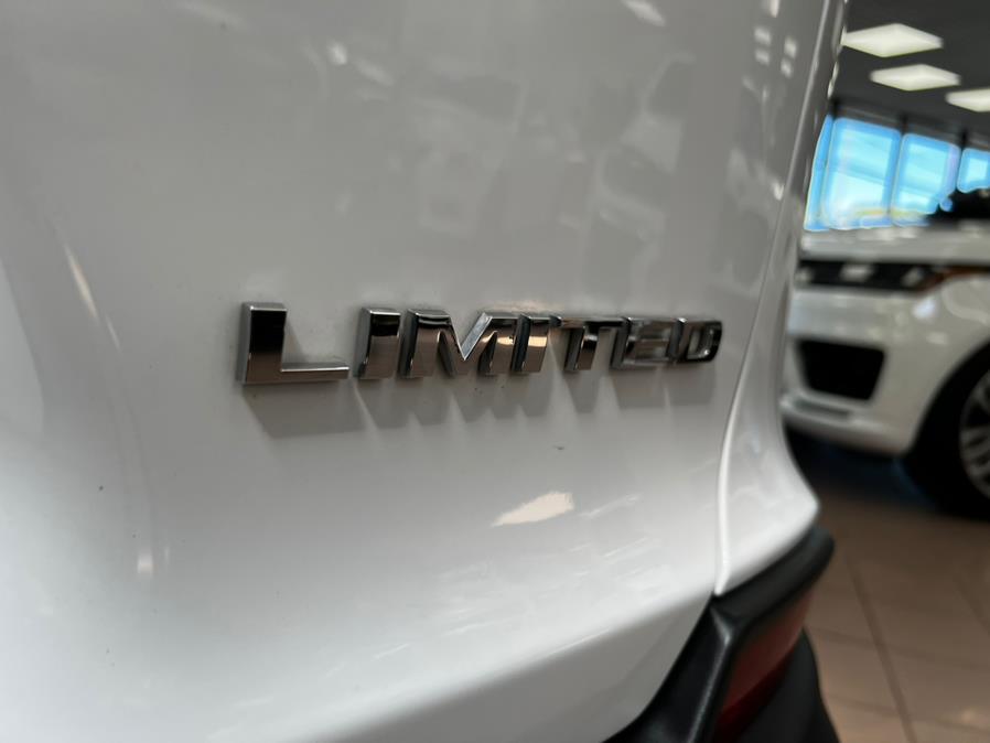 Used Jeep Cherokee Limited 4x4 2019 | Power Motors East. Massapequa Park, New York Used Jeep Cherokee Limited 4x4 2019 | Power Motors East. Massapequa Park, New York