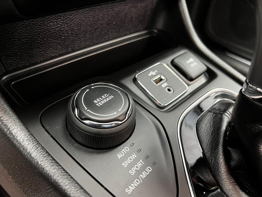 Used Jeep Cherokee Limited 4x4 2019 | Power Motors East. Massapequa Park, New York Used Jeep Cherokee Limited 4x4 2019 | Power Motors East. Massapequa Park, New York