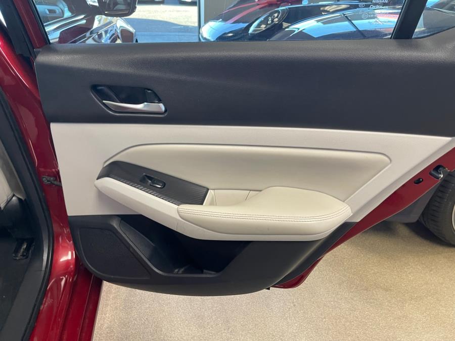 2019 Nissan Altima 2.5 SV Sedan, available for sale in Inwood, New York | 5 Towns Drive. Inwood, New York 2019 Nissan Altima 2.5 SV Sedan, available for sale in Inwood, New York | 5 Towns Drive. Inwood, New York