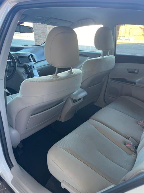 2013 Toyota Venza 4dr Wgn I4 AWD XLE (Natl), available for sale in New Britain, Connecticut | Supreme Automotive. New Britain, Connecticut 2013 Toyota Venza 4dr Wgn I4 AWD XLE (Natl), available for sale in New Britain, Connecticut | Supreme Automotive. New Britain, Connecticut