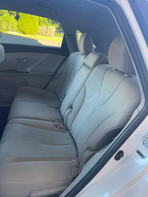 2013 Toyota Venza 4dr Wgn I4 AWD XLE (Natl), available for sale in New Britain, Connecticut | Supreme Automotive. New Britain, Connecticut 2013 Toyota Venza 4dr Wgn I4 AWD XLE (Natl), available for sale in New Britain, Connecticut | Supreme Automotive. New Britain, Connecticut