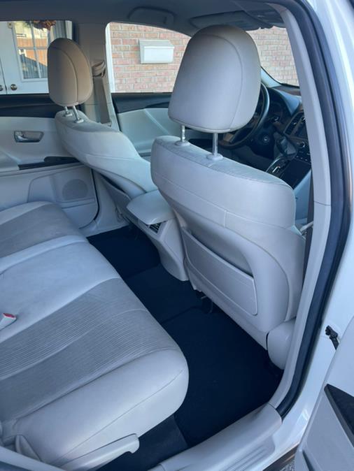 2013 Toyota Venza 4dr Wgn I4 AWD XLE (Natl), available for sale in New Britain, Connecticut | Supreme Automotive. New Britain, Connecticut 2013 Toyota Venza 4dr Wgn I4 AWD XLE (Natl), available for sale in New Britain, Connecticut | Supreme Automotive. New Britain, Connecticut