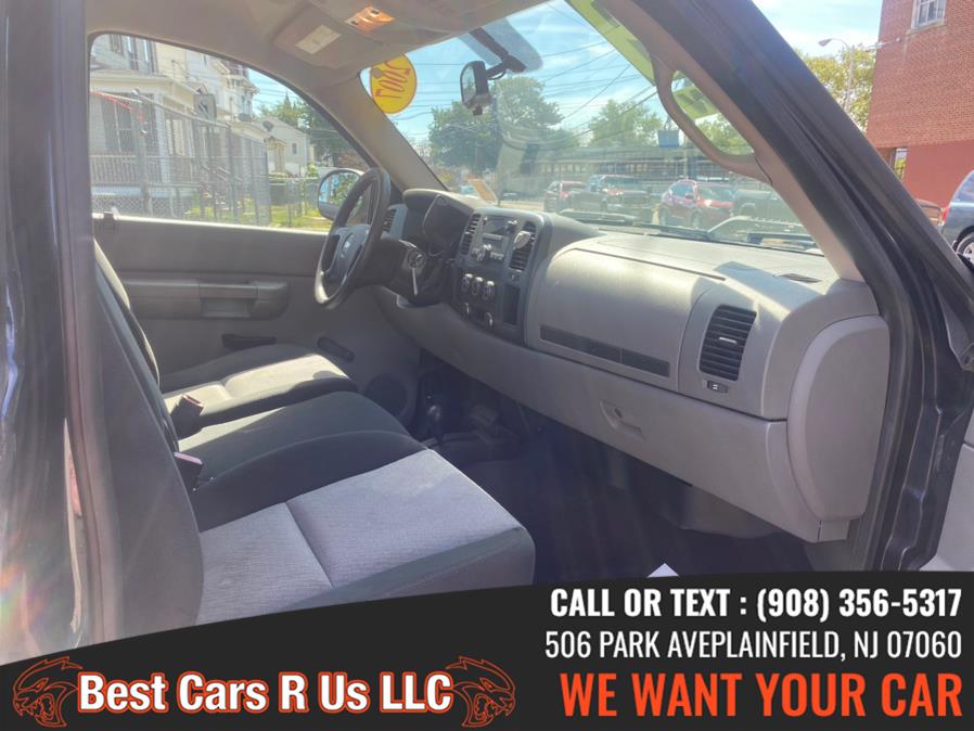 2007 Chevrolet Silverado 1500 4WD Reg Cab 119.0" LT w/1LT, available for sale in Plainfield, New Jersey | Best Cars R Us LLC. Plainfield, New Jersey 2007 Chevrolet Silverado 1500 4WD Reg Cab 119.0" LT w/1LT, available for sale in Plainfield, New Jersey | Best Cars R Us LLC. Plainfield, New Jersey