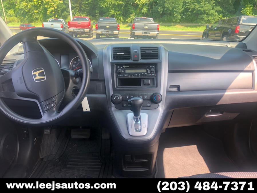 Used Honda CR-V 4WD 5dr LX 2009 | LeeJ's Auto Sales & Service. North Branford, Connecticut Used Honda CR-V 4WD 5dr LX 2009 | LeeJ's Auto Sales & Service. North Branford, Connecticut