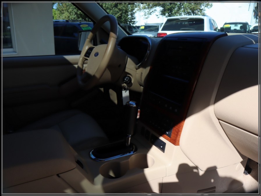 2006 Ford Explorer 4dr 114" WB 4.6L Eddie Bauer 4WD, available for sale in Huntington Station, New York | My Auto Inc.. Huntington Station, New York 2006 Ford Explorer 4dr 114" WB 4.6L Eddie Bauer 4WD, available for sale in Huntington Station, New York | My Auto Inc.. Huntington Station, New York