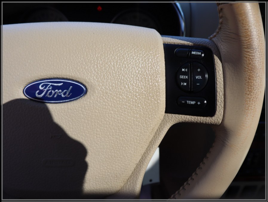 2006 Ford Explorer 4dr 114" WB 4.6L Eddie Bauer 4WD, available for sale in Huntington Station, New York | My Auto Inc.. Huntington Station, New York 2006 Ford Explorer 4dr 114" WB 4.6L Eddie Bauer 4WD, available for sale in Huntington Station, New York | My Auto Inc.. Huntington Station, New York
