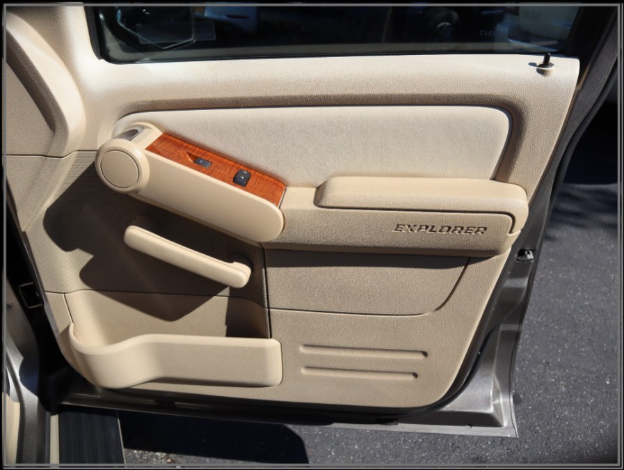 2006 Ford Explorer 4dr 114" WB 4.6L Eddie Bauer 4WD, available for sale in Huntington Station, New York | My Auto Inc.. Huntington Station, New York 2006 Ford Explorer 4dr 114" WB 4.6L Eddie Bauer 4WD, available for sale in Huntington Station, New York | My Auto Inc.. Huntington Station, New York