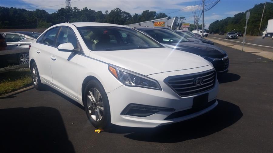 Used Hyundai Sonata 4dr Sdn 2.4L SE 2015 | Roe Motors Ltd. Shirley, New York Used Hyundai Sonata 4dr Sdn 2.4L SE 2015 | Roe Motors Ltd. Shirley, New York