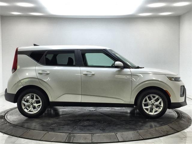 Used Kia Soul LX 2020 | Eastchester Motor Cars. Bronx, New York Used Kia Soul LX 2020 | Eastchester Motor Cars. Bronx, New York