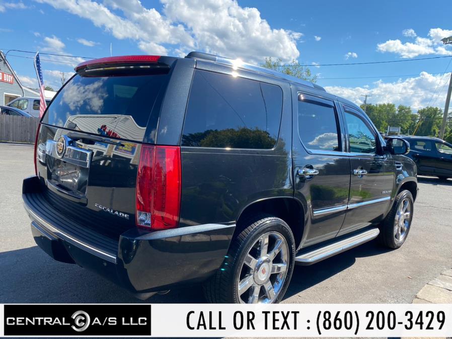 2013 Cadillac Escalade AWD 4dr Luxury, available for sale in East Windsor, Connecticut | Central A/S LLC. East Windsor, Connecticut 2013 Cadillac Escalade AWD 4dr Luxury, available for sale in East Windsor, Connecticut | Central A/S LLC. East Windsor, Connecticut