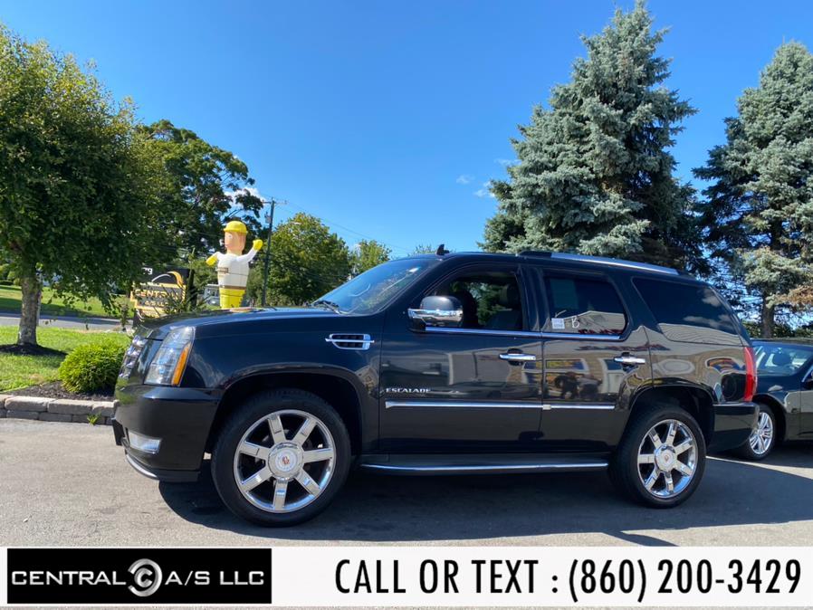 2013 Cadillac Escalade AWD 4dr Luxury, available for sale in East Windsor, Connecticut | Central A/S LLC. East Windsor, Connecticut 2013 Cadillac Escalade AWD 4dr Luxury, available for sale in East Windsor, Connecticut | Central A/S LLC. East Windsor, Connecticut