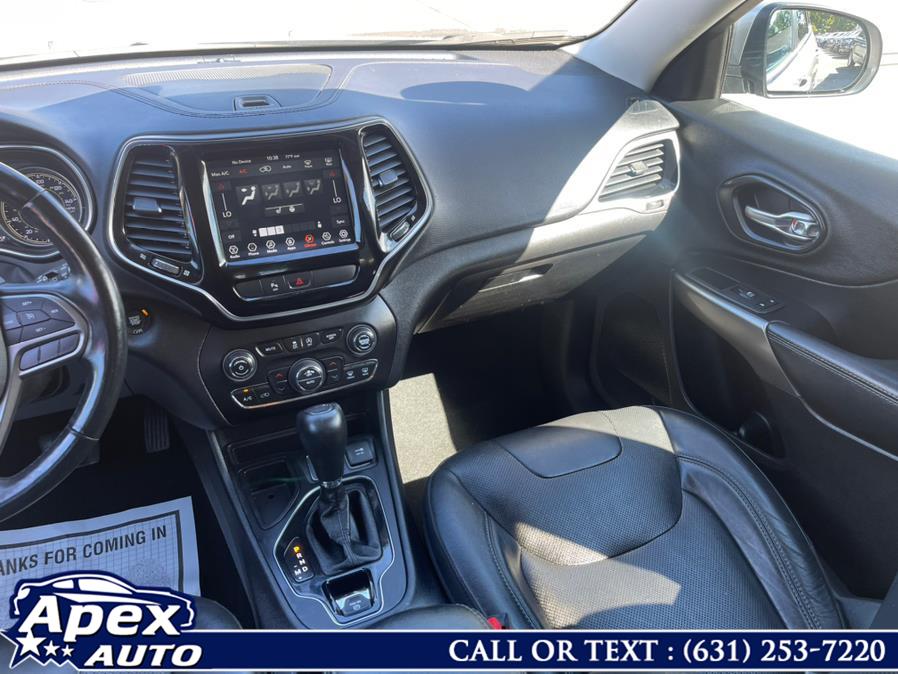 2020 Jeep Cherokee Limited FWD, available for sale in Selden, New York | Apex Auto. Selden, New York 2020 Jeep Cherokee Limited FWD, available for sale in Selden, New York | Apex Auto. Selden, New York