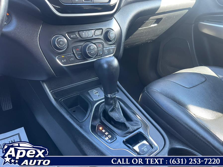2020 Jeep Cherokee Limited FWD, available for sale in Selden, New York | Apex Auto. Selden, New York 2020 Jeep Cherokee Limited FWD, available for sale in Selden, New York | Apex Auto. Selden, New York