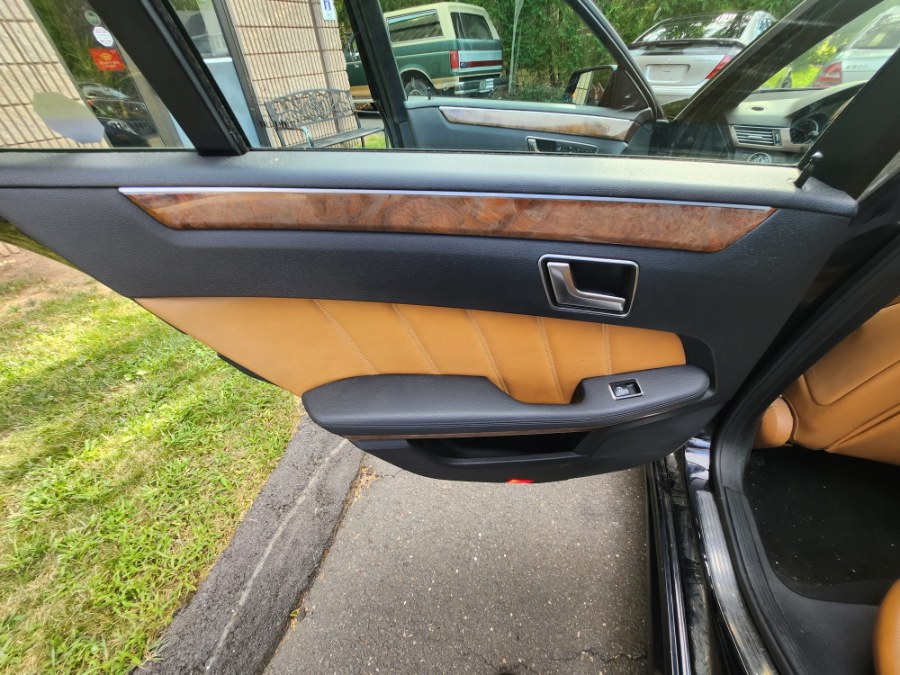 Used Mercedes-Benz E-Class 4dr Sdn E350 Sport 4MATIC *Ltd Avail* 2013 | Dealmax Motors LLC. Bristol, Connecticut Used Mercedes-Benz E-Class 4dr Sdn E350 Sport 4MATIC *Ltd Avail* 2013 | Dealmax Motors LLC. Bristol, Connecticut