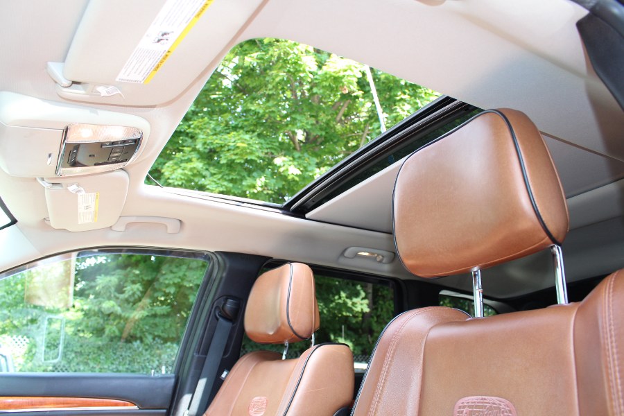2011 Jeep Grand Cherokee Overland 4WD 4dr Overland, available for sale in Paterson, New Jersey | Xcell Motors LLC. Paterson, New Jersey 2011 Jeep Grand Cherokee Overland 4WD 4dr Overland, available for sale in Paterson, New Jersey | Xcell Motors LLC. Paterson, New Jersey