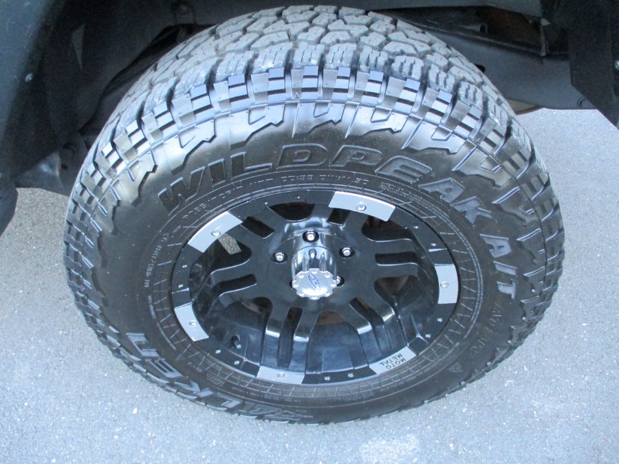 2010 Jeep Wrangler Unlimited 4WD 4dr Sahara, available for sale in Suffield, Connecticut | Suffield Auto LLC. Suffield, Connecticut 2010 Jeep Wrangler Unlimited 4WD 4dr Sahara, available for sale in Suffield, Connecticut | Suffield Auto LLC. Suffield, Connecticut
