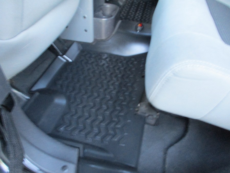 2010 Jeep Wrangler Unlimited 4WD 4dr Sahara, available for sale in Suffield, Connecticut | Suffield Auto LLC. Suffield, Connecticut 2010 Jeep Wrangler Unlimited 4WD 4dr Sahara, available for sale in Suffield, Connecticut | Suffield Auto LLC. Suffield, Connecticut