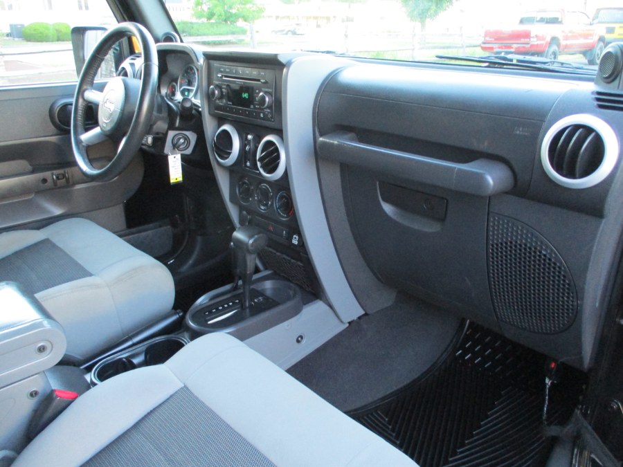 2010 Jeep Wrangler Unlimited 4WD 4dr Sahara, available for sale in Suffield, Connecticut | Suffield Auto LLC. Suffield, Connecticut 2010 Jeep Wrangler Unlimited 4WD 4dr Sahara, available for sale in Suffield, Connecticut | Suffield Auto LLC. Suffield, Connecticut