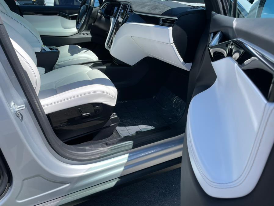 Used Tesla Model X 75D 2016 | Green Light Auto Wholesale. Daly City, California Used Tesla Model X 75D 2016 | Green Light Auto Wholesale. Daly City, California