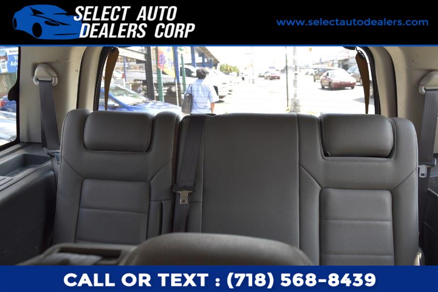 2003 Ford Expedition 4.6L XLT Popular 4WD, available for sale in Brooklyn, New York | Select Auto Dealers Corp. Brooklyn, New York 2003 Ford Expedition 4.6L XLT Popular 4WD, available for sale in Brooklyn, New York | Select Auto Dealers Corp. Brooklyn, New York