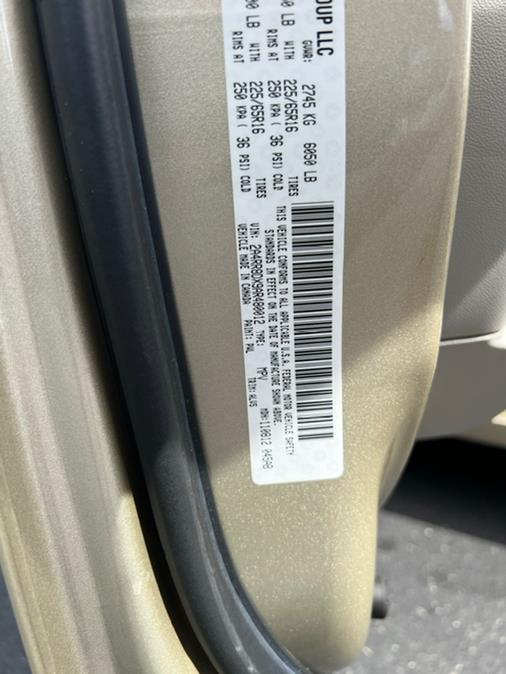 Used Chrysler Town & Country 4dr Wgn Touring Plus 2010 | Jordan Auto Sales. Springfield, Massachusetts Used Chrysler Town & Country 4dr Wgn Touring Plus 2010 | Jordan Auto Sales. Springfield, Massachusetts