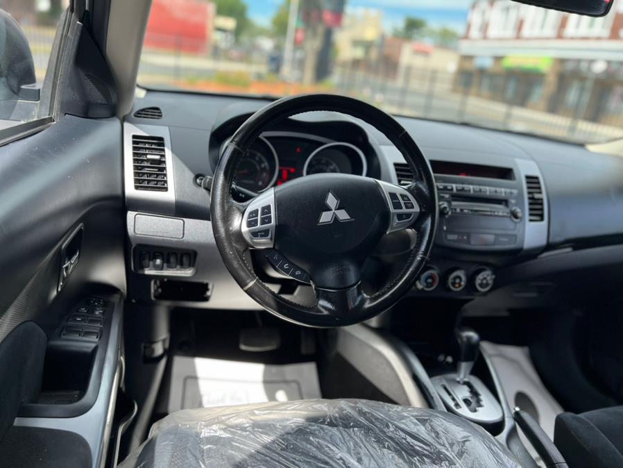 2013 Mitsubishi Outlander 2WD 4dr ES, available for sale in Springfield, Massachusetts | Jordan Auto Sales. Springfield, Massachusetts 2013 Mitsubishi Outlander 2WD 4dr ES, available for sale in Springfield, Massachusetts | Jordan Auto Sales. Springfield, Massachusetts