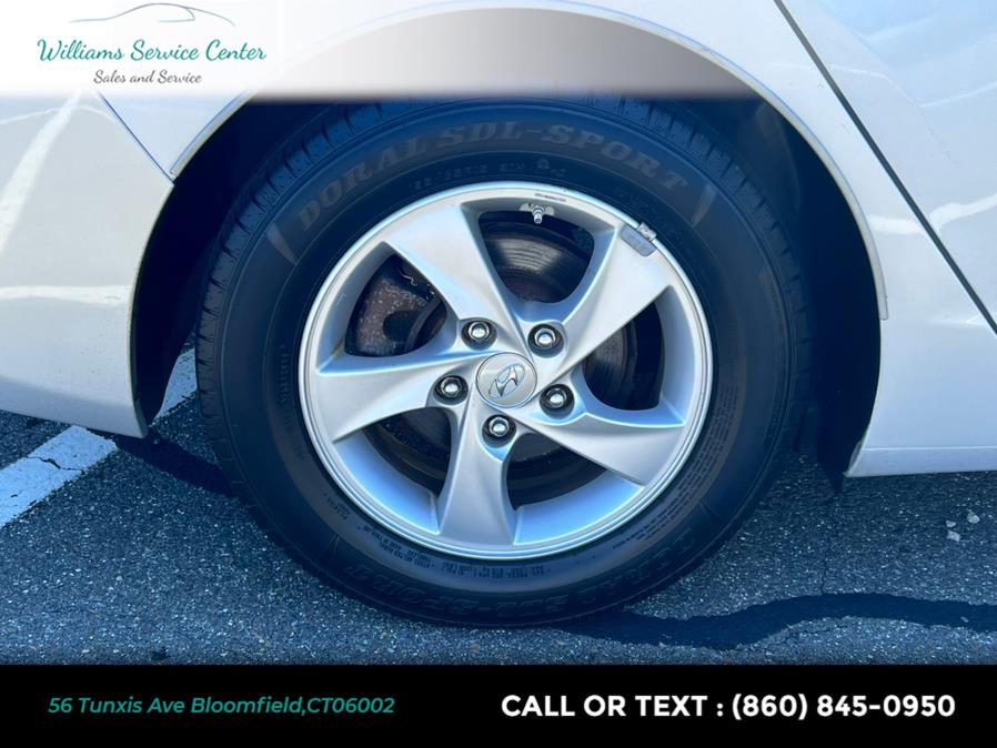 2014 Hyundai Elantra 4dr Sdn Auto SE (Ulsan Plant), available for sale in Bloomfield, Connecticut | Williams Service Center. Bloomfield, Connecticut 2014 Hyundai Elantra 4dr Sdn Auto SE (Ulsan Plant), available for sale in Bloomfield, Connecticut | Williams Service Center. Bloomfield, Connecticut