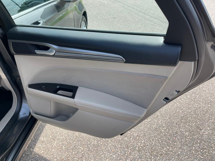 2017 Ford Fusion SE FWD, available for sale in South Windsor, Connecticut | Mike And Tony Auto Sales, Inc. South Windsor, Connecticut 2017 Ford Fusion SE FWD, available for sale in South Windsor, Connecticut | Mike And Tony Auto Sales, Inc. South Windsor, Connecticut