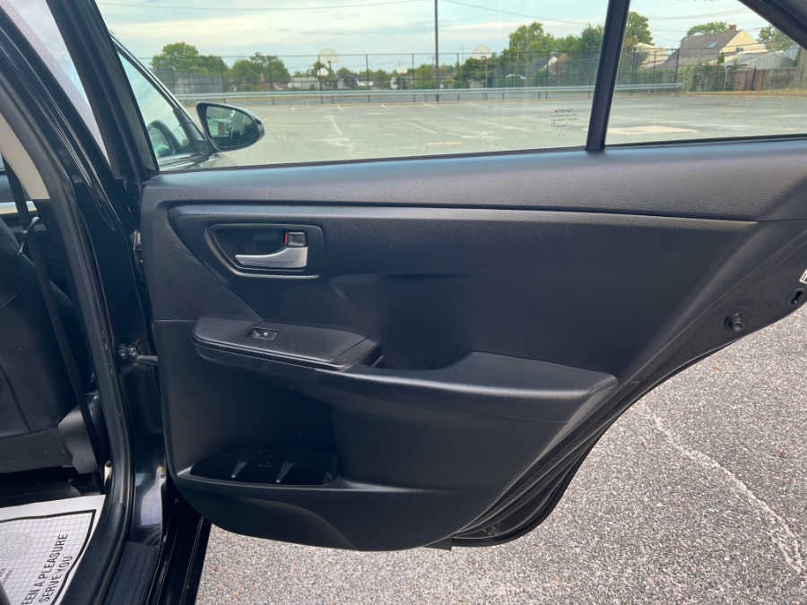 2015 Toyota Camry 4dr Sdn I4 Auto XSE (Natl), available for sale in Roslyn Heights, New York | Mekawy Auto Sales Inc. Roslyn Heights, New York 2015 Toyota Camry 4dr Sdn I4 Auto XSE (Natl), available for sale in Roslyn Heights, New York | Mekawy Auto Sales Inc. Roslyn Heights, New York