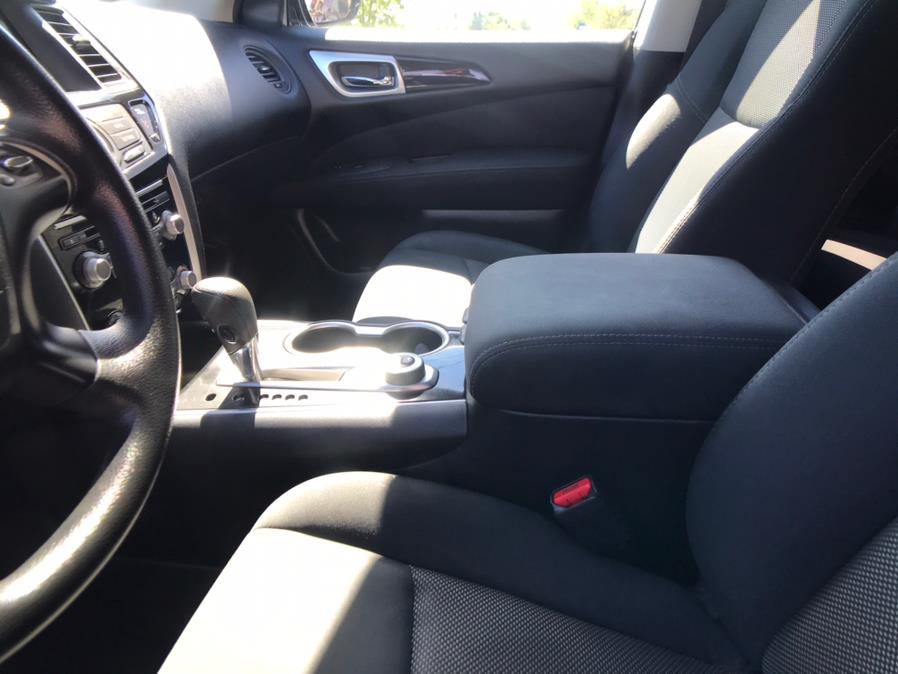 Used Nissan Pathfinder S 2017 | Prestige Auto Cars LLC. New Britain, Connecticut Used Nissan Pathfinder S 2017 | Prestige Auto Cars LLC. New Britain, Connecticut