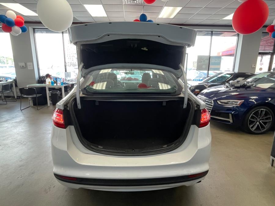 2016 Ford Fusion 4dr Sdn S FWD, available for sale in Inwood, New York | 5 Towns Drive. Inwood, New York 2016 Ford Fusion 4dr Sdn S FWD, available for sale in Inwood, New York | 5 Towns Drive. Inwood, New York
