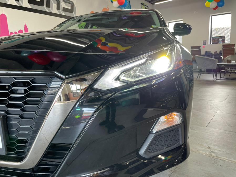 Used Nissan Altima SR 2.5 SR AWD Sedan 2022 | Jamaica 26 Motors. Hollis, New York Used Nissan Altima SR 2.5 SR AWD Sedan 2022 | Jamaica 26 Motors. Hollis, New York