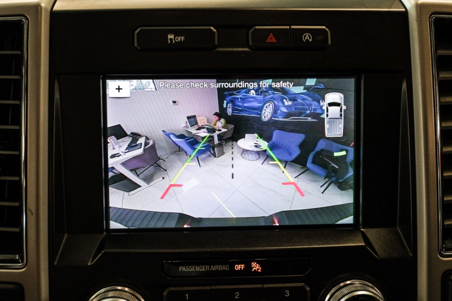 2019 Ford F-150 LARIAT 4WD SuperCrew 6.5'' Box, available for sale in ELMONT, New York | 26 Motors Long Island. ELMONT, New York 2019 Ford F-150 LARIAT 4WD SuperCrew 6.5'' Box, available for sale in ELMONT, New York | 26 Motors Long Island. ELMONT, New York