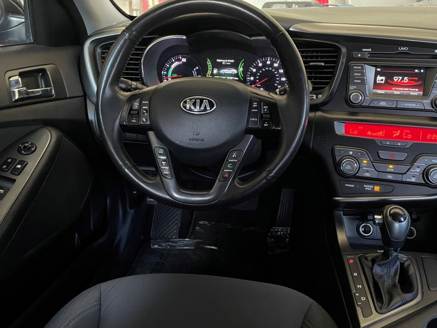 Used Kia Optima Hybrid 4dr Sdn 2.4L Auto LX 2013 | Green Light Auto. Corona, California Used Kia Optima Hybrid 4dr Sdn 2.4L Auto LX 2013 | Green Light Auto. Corona, California