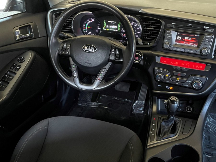 Used Kia Optima Hybrid 4dr Sdn 2.4L Auto LX 2013 | Green Light Auto. Corona, California Used Kia Optima Hybrid 4dr Sdn 2.4L Auto LX 2013 | Green Light Auto. Corona, California