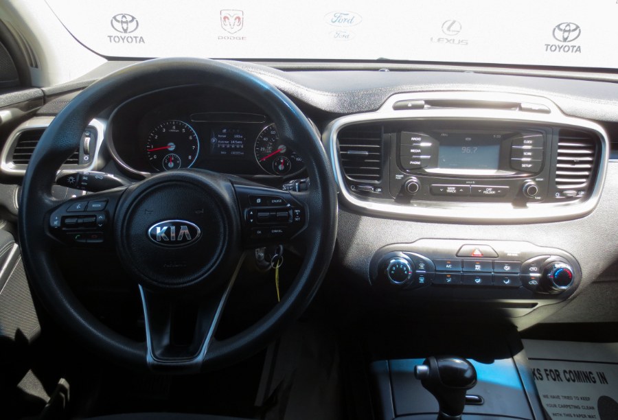 2016 Kia Sorento FWD 4dr 3.3L LX, available for sale in Santa Ana, California | Auto Max Of Santa Ana. Santa Ana, California 2016 Kia Sorento FWD 4dr 3.3L LX, available for sale in Santa Ana, California | Auto Max Of Santa Ana. Santa Ana, California
