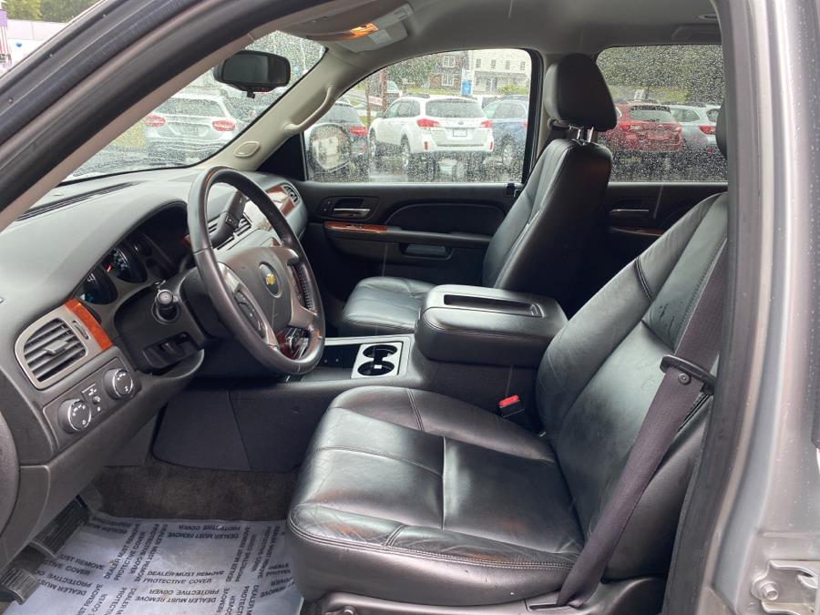 Used Chevrolet Suburban 4WD 4dr 1500 LT 2012 | Saybrook Auto Barn. Old Saybrook, Connecticut Used Chevrolet Suburban 4WD 4dr 1500 LT 2012 | Saybrook Auto Barn. Old Saybrook, Connecticut