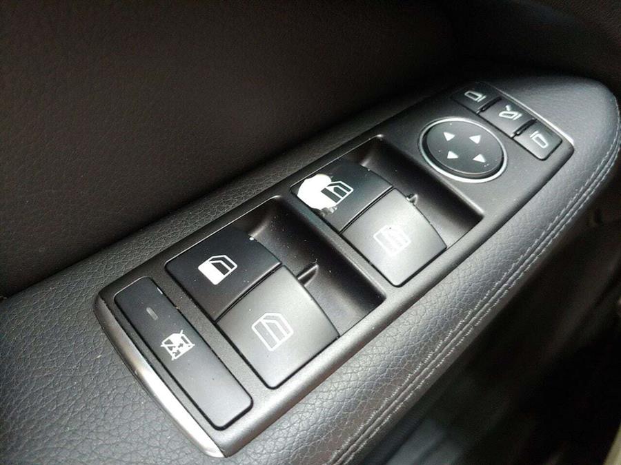 2016 Mercedes-benz E-class E 350 4MATIC AWD 4dr Sedan, available for sale in Great Neck, New York | Camy Cars. Great Neck, New York 2016 Mercedes-benz E-class E 350 4MATIC AWD 4dr Sedan, available for sale in Great Neck, New York | Camy Cars. Great Neck, New York