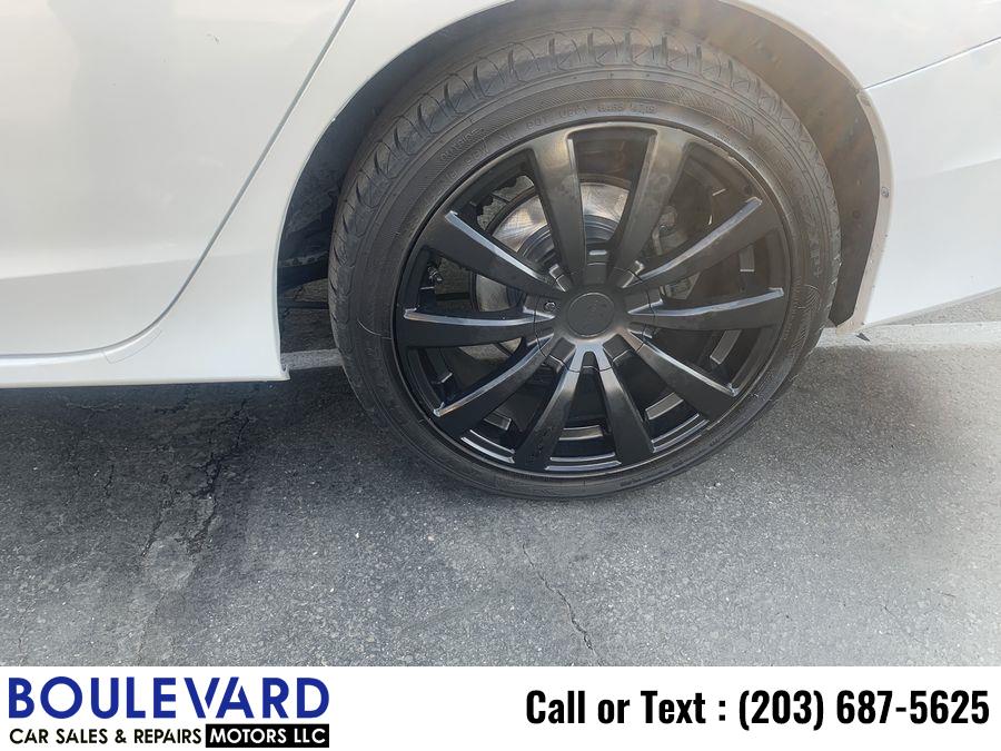 2013 Honda Accord EX-L Sedan 4D, available for sale in New Haven, Connecticut | Boulevard Motors LLC. New Haven, Connecticut 2013 Honda Accord EX-L Sedan 4D, available for sale in New Haven, Connecticut | Boulevard Motors LLC. New Haven, Connecticut