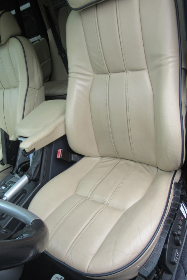 2004 Land Rover Range Rover 4dr Wgn HSE, available for sale in Shelton, Connecticut | Center Motorsports LLC. Shelton, Connecticut 2004 Land Rover Range Rover 4dr Wgn HSE, available for sale in Shelton, Connecticut | Center Motorsports LLC. Shelton, Connecticut