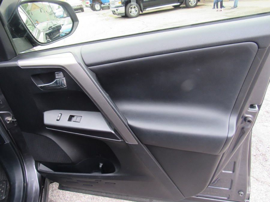 Used Toyota RAV4 XLE 2016 | Hilario's Auto Sales Inc.. Worcester, Massachusetts Used Toyota RAV4 XLE 2016 | Hilario's Auto Sales Inc.. Worcester, Massachusetts
