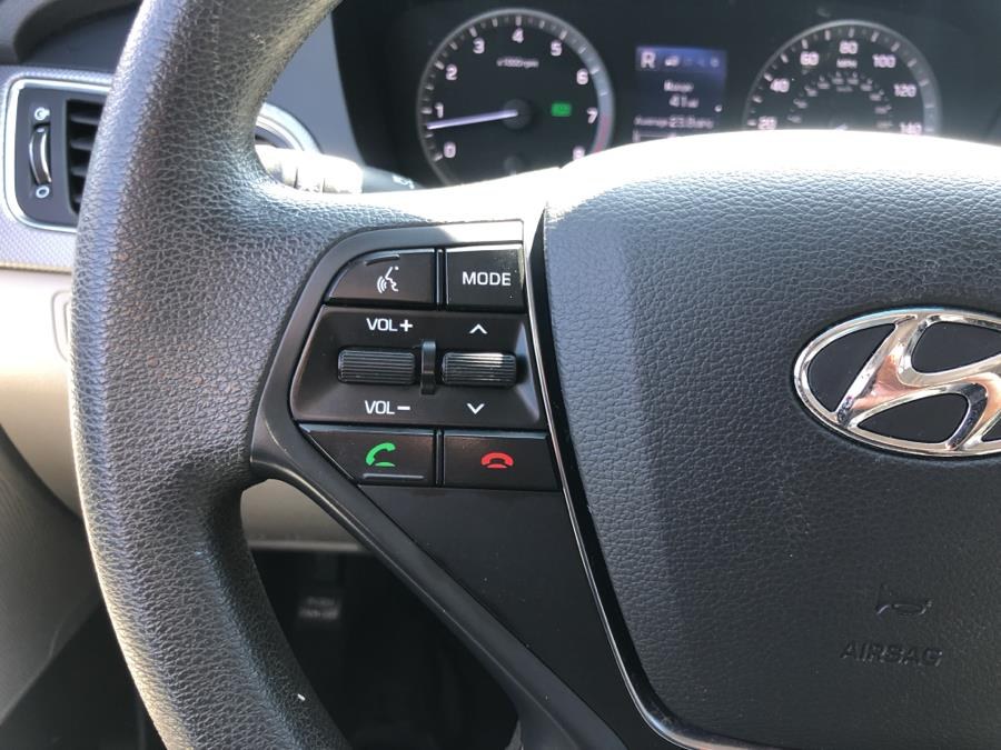 2016 Hyundai Sonata 4dr Sdn 2.4L SE, available for sale in Franklin Square, New York | Signature Auto Sales. Franklin Square, New York 2016 Hyundai Sonata 4dr Sdn 2.4L SE, available for sale in Franklin Square, New York | Signature Auto Sales. Franklin Square, New York