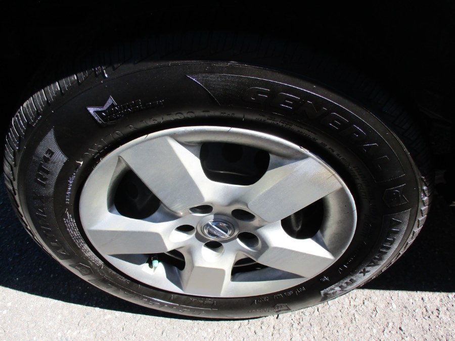 2015 Nissan Rogue Select S, available for sale in Meriden, Connecticut | Cos Central Auto. Meriden, Connecticut 2015 Nissan Rogue Select S, available for sale in Meriden, Connecticut | Cos Central Auto. Meriden, Connecticut