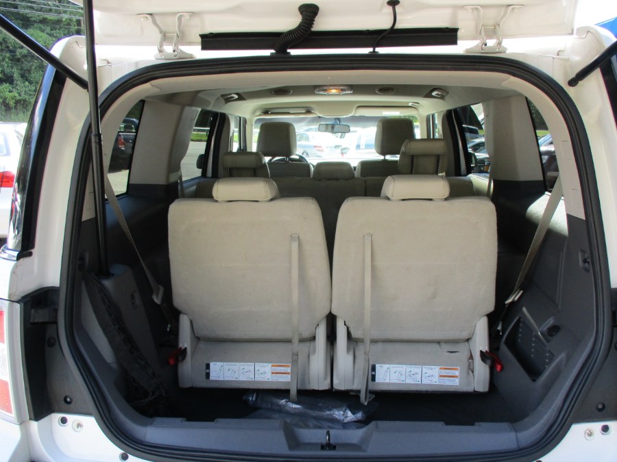 2010 Ford Flex 4dr Limited AWD w/Ecoboost, available for sale in Meriden, Connecticut | Cos Central Auto. Meriden, Connecticut 2010 Ford Flex 4dr Limited AWD w/Ecoboost, available for sale in Meriden, Connecticut | Cos Central Auto. Meriden, Connecticut