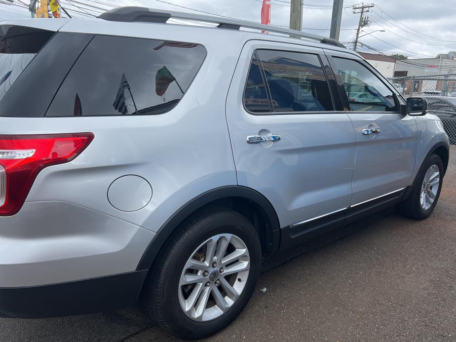 Used Ford Explorer 4WD 4dr XLT 2011 | Harbor View Auto Sales LLC. Stamford, Connecticut Used Ford Explorer 4WD 4dr XLT 2011 | Harbor View Auto Sales LLC. Stamford, Connecticut