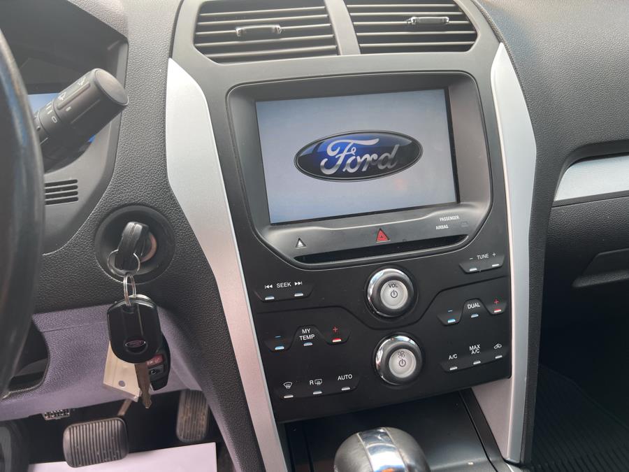 Used Ford Explorer 4WD 4dr XLT 2011 | Harbor View Auto Sales LLC. Stamford, Connecticut Used Ford Explorer 4WD 4dr XLT 2011 | Harbor View Auto Sales LLC. Stamford, Connecticut