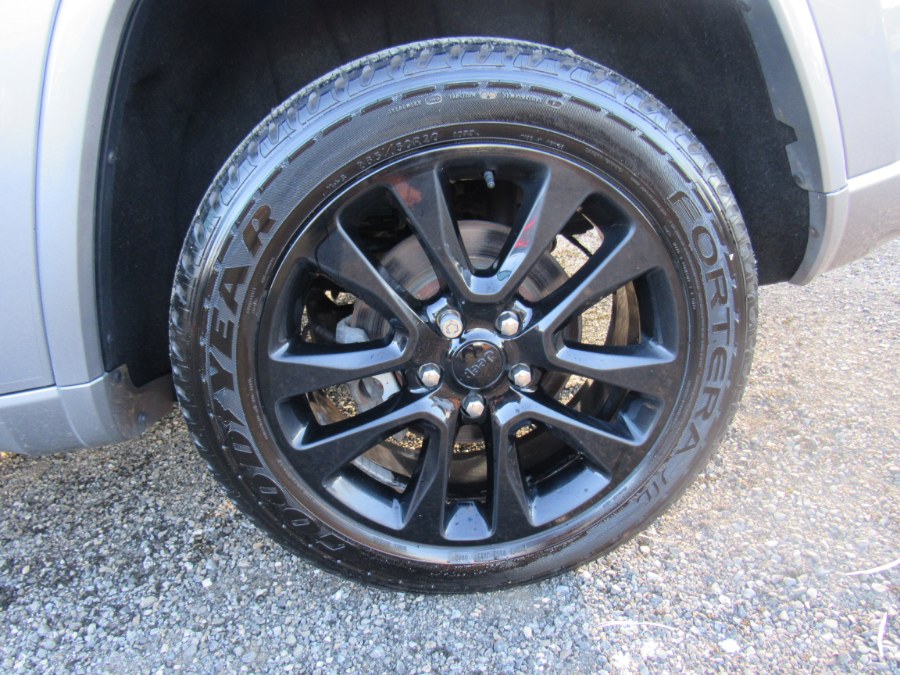 2019 Jeep Grand Cherokee Altitude 4x4, available for sale in San Francisco de Macoris Rd, Dominican Republic | Hilario Auto Import. San Francisco de Macoris Rd, Dominican Republic 2019 Jeep Grand Cherokee Altitude 4x4, available for sale in San Francisco de Macoris Rd, Dominican Republic | Hilario Auto Import. San Francisco de Macoris Rd, Dominican Republic