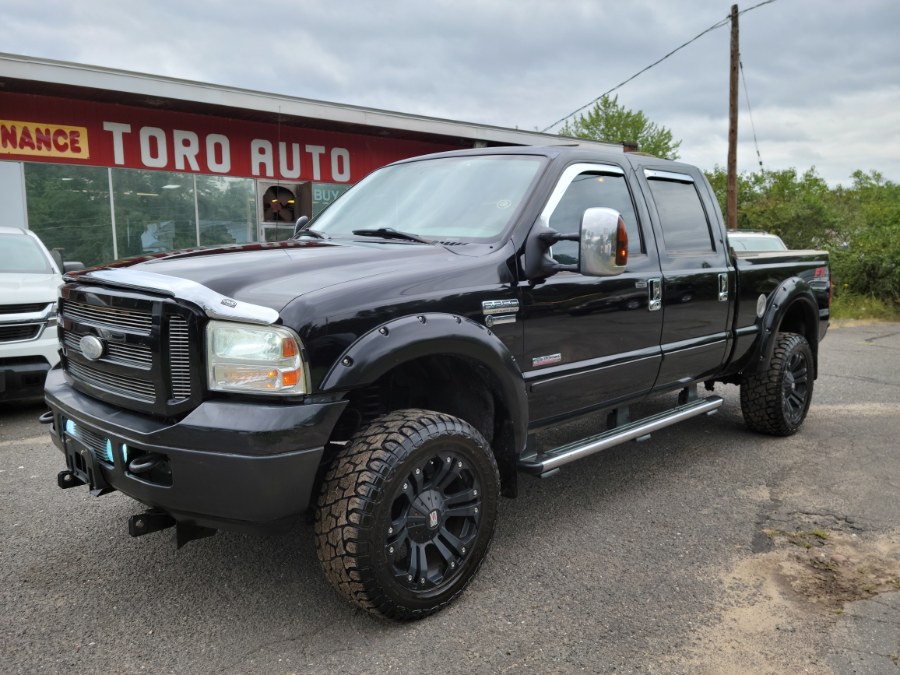 Used Ford Super Duty F-250 6.0 Power Stroke Diesel Lariat 4WD Crew Cab 2006 | Toro Auto. East Windsor, Connecticut